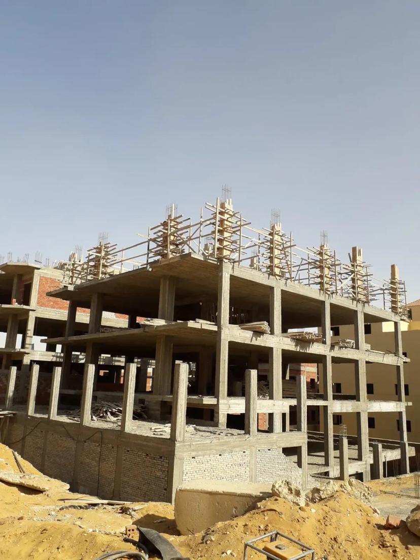 Residential Villa Construction, Supervision Team